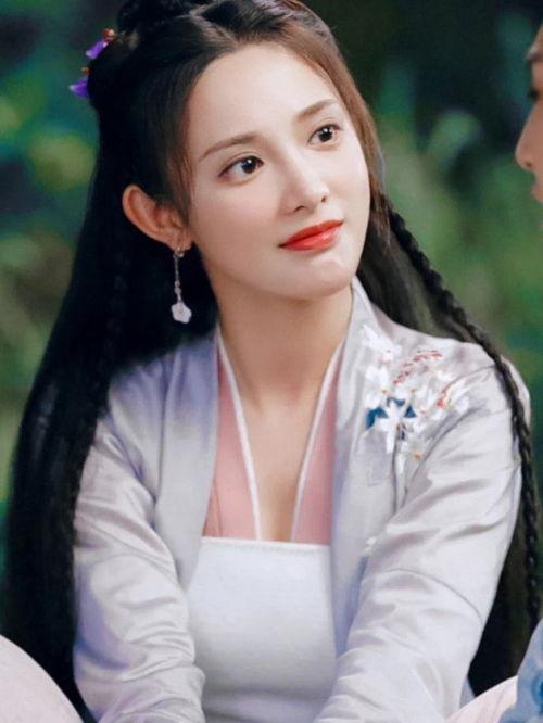 彭小苒娱乐爆料,揭秘明星幕后故事与真实生活  第2张 彭小苒娱乐爆料,揭秘明星幕后故事与真实生活  第2张